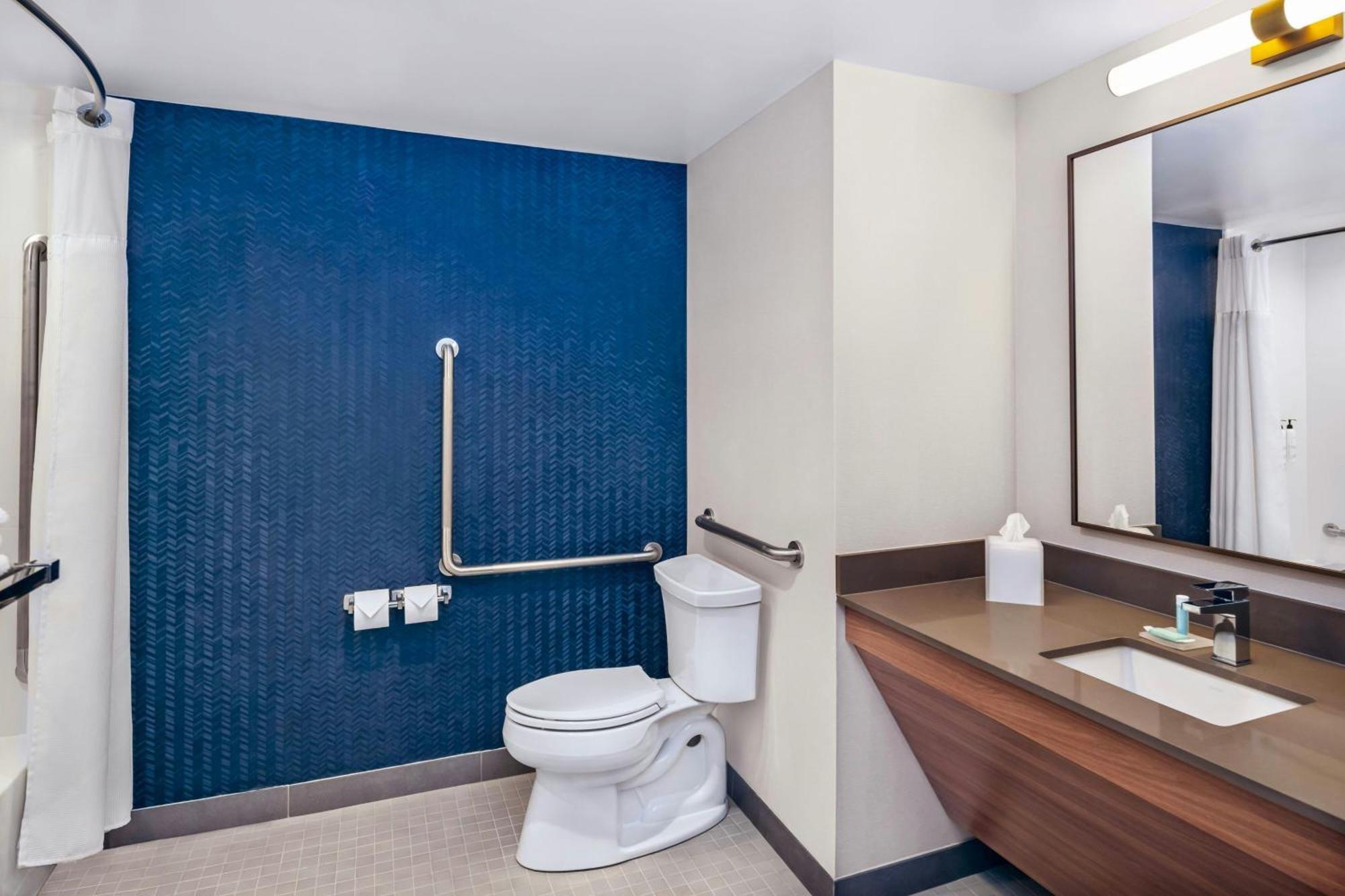 Fairfield By Marriott Inn & Suites Gravenhurst Muskoka ภายนอก รูปภาพ
